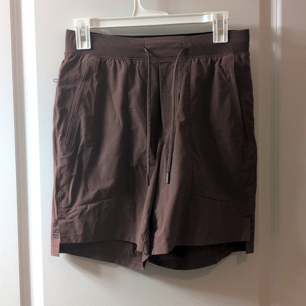 Lululemon license to train shorts - brown